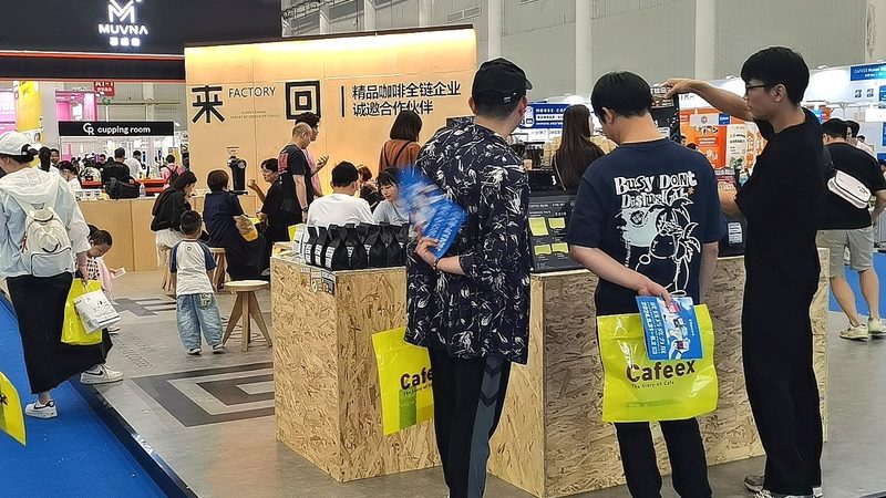 在广告公司进行成本核算时，首先需要明确成本构成，通常包括以下几类：