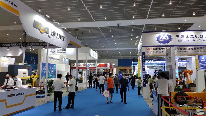展览灯光参数与普通照明区别：打造视觉盛宴的关键